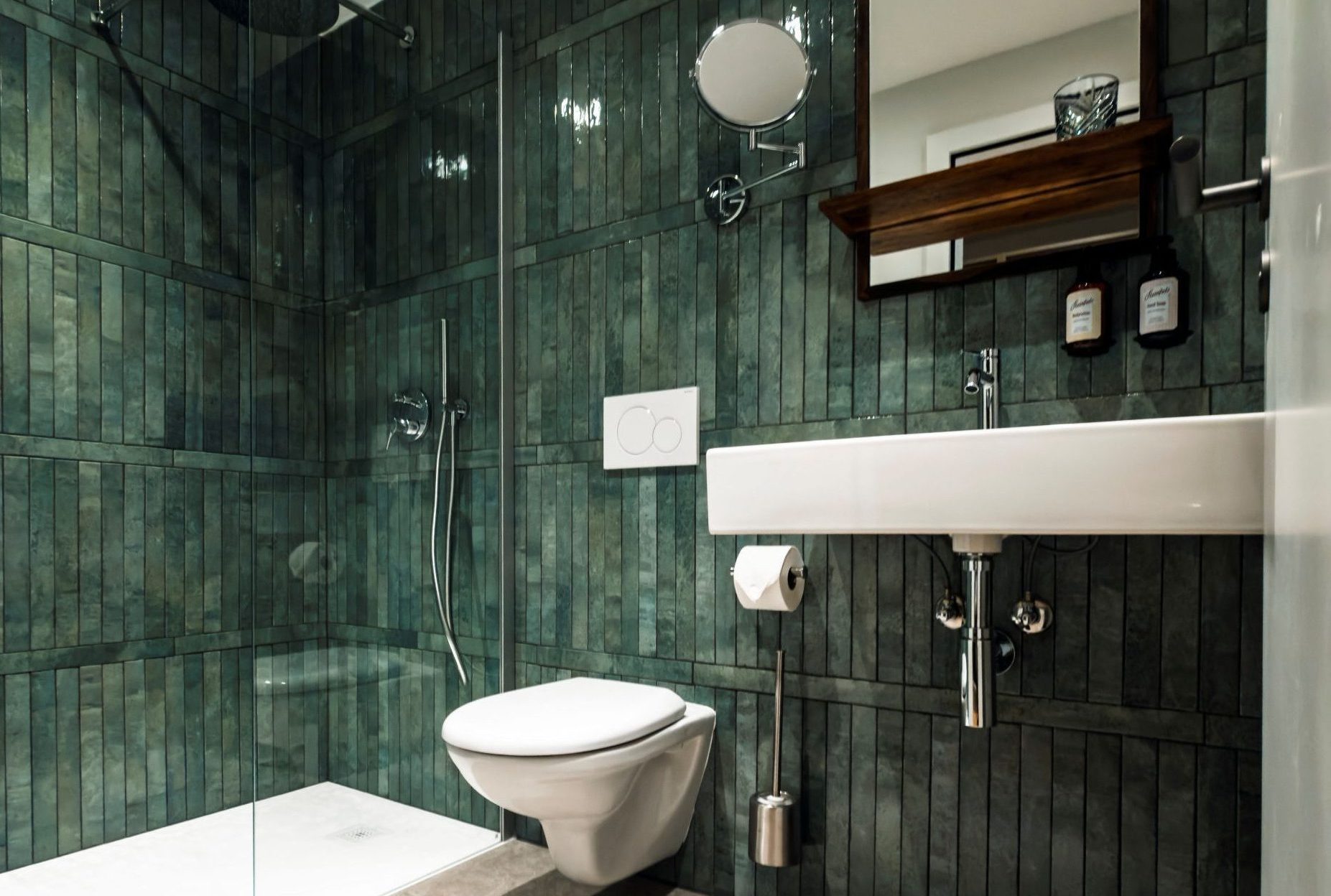 La Tzoumaz Lodge salle de bain verte